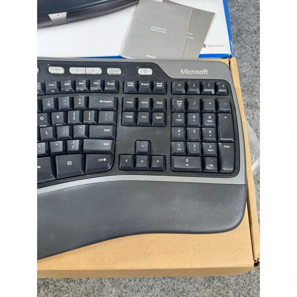 Microsoft Natural Ergonomic Keyboard 4000 v1.0 KU-0462 USB + Palm Lift With Box